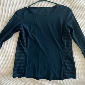 Lululemon top